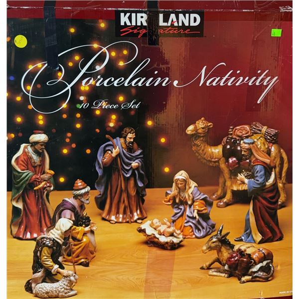 Kirkland Signature Porcelain Nativity 10 Piece Set in Original Box