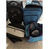 Image 6 : 2 Heys Softside Rolling Suitcases Red And Grey, Black And Grey