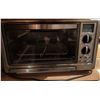Image 1 : Black+Decker Stainless Steel Countertop Convection Toaster Oven with Timer and Rack