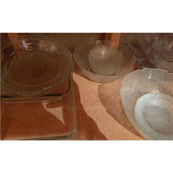 Clear Glass Dishes, Bowls, and Bakeware, Includes Textured and Leaf Patterns