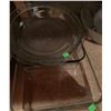 Image 5 : Clear Glass Dishes, Bowls, and Bakeware, Includes Textured and Leaf Patterns