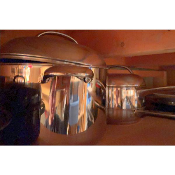 Kitchen Lot: Cookware, Glass Bowls, Electric Warmer, Plates and Lids