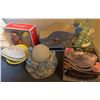 Image 2 : Decorative Vase, Mikasa Dish, Salt & Pepper Set, Ornaments