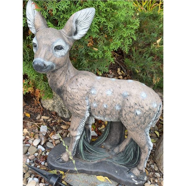 Polyresin Fawn Garden Statue with Base and Decorative Outdoor Glass Globe