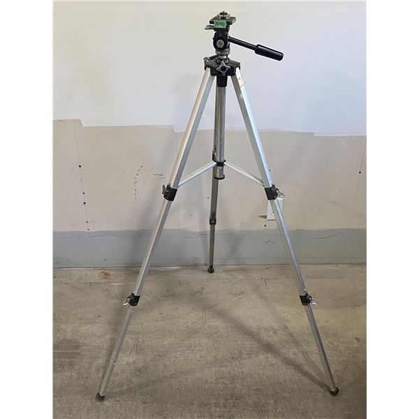 Black's B1000 Adjustable Camera Tripod