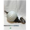 Image 2 : Vintage Iridescent Ribbed Glass Hanging Swag Lamp