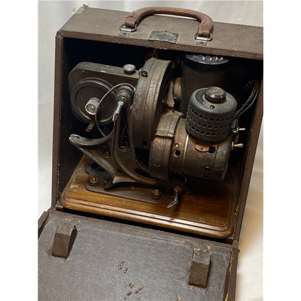 Vintage Victor Model 11 16mm Cine Projector in Fitted Case
