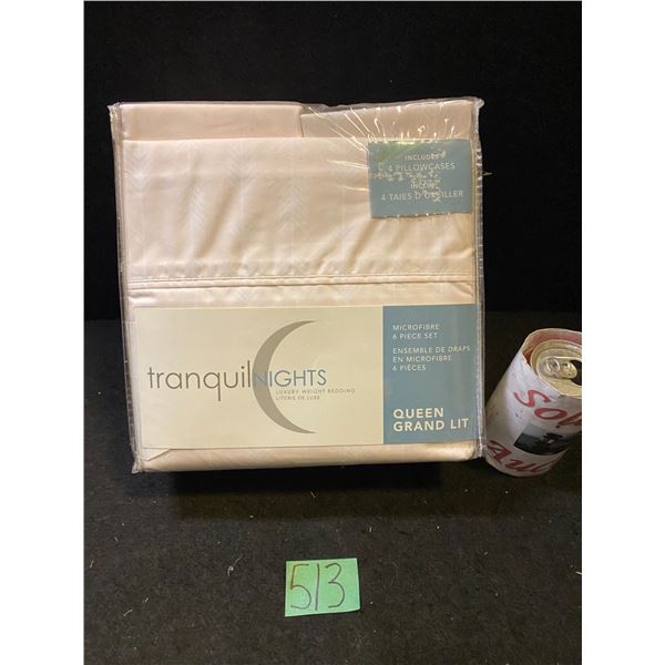 Queen sized 6 piece white sheet set