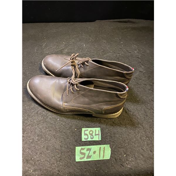 IZOD Men's leather shoes size 11
