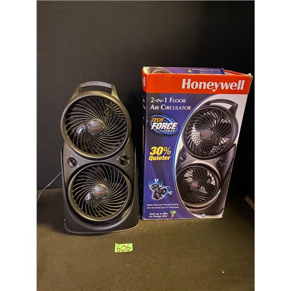 Honeywell 2 in 1 floor air circulator fan with original box