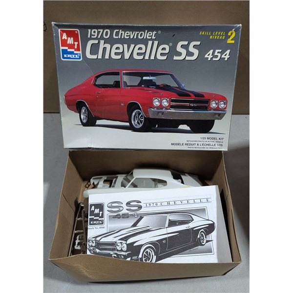 AMT Ertl 1:25 1970 Chevrolet Chevelle SS 454 Model Kit - As Is