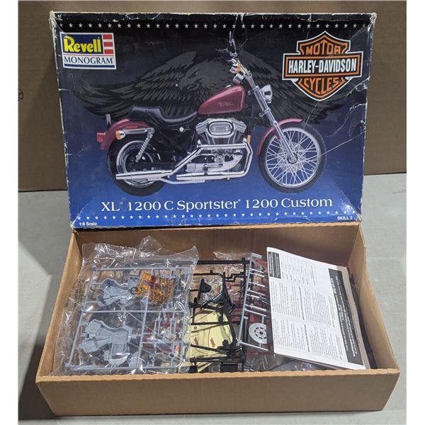 VTG 1997 Revell Monogram 1:8 Harley-Davidson XL1200C Sportster Model Kit - As Is