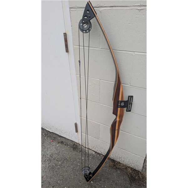 VTG Chek-Mate Canada “Jouster” 2-Wheel Compound Bow
