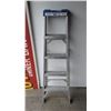 Image 1 : Lite Five Step Ladder