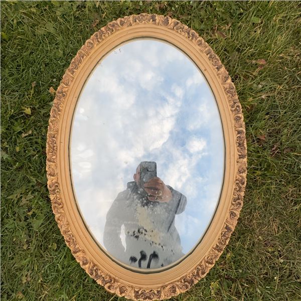Ornate Oval Wall Mirror with Decorative Gold Frame, 27-Inch Height