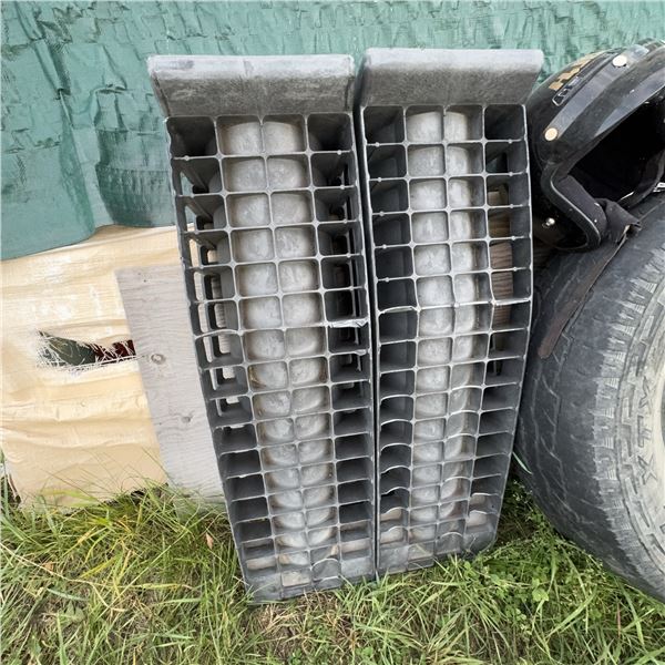 Heavy-Duty Plastic Vehicle Ramps