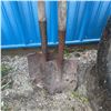 Image 2 : Garden Shovels with Wooden Handles, Metal Blades