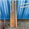 Image 1 : 4 Wooden Baseball Bats Including Louisville Slugger and Johnny Bench