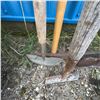 Image 6 : 5 Mixed Garden Tools With Wooden Handles