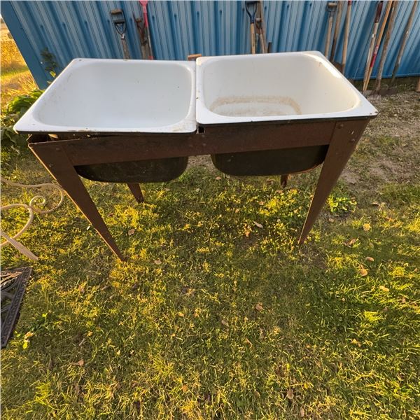 Double Basin Enameled Steel Utility Sink on Metal Stand