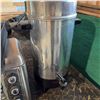 Image 3 : Hamilton Beach Toaster Oven 31333C and Stainless Steel Coffee Percolator