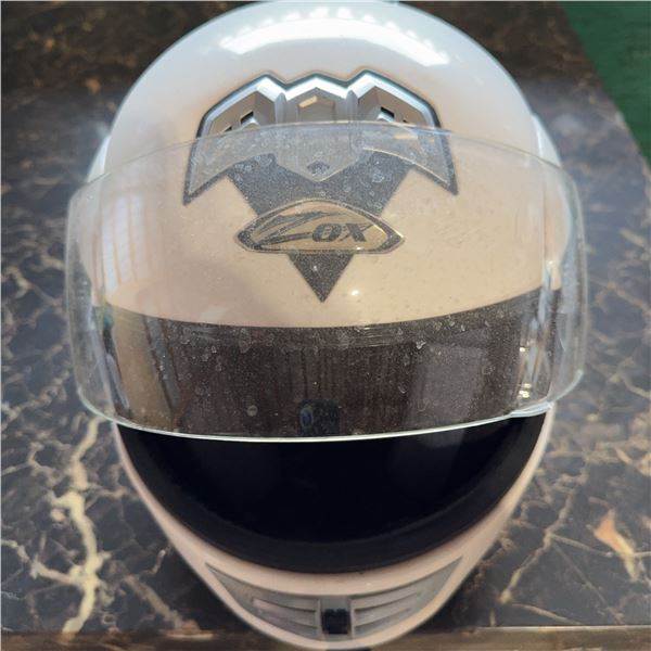 ZOX Motorcycle Helmet White Medium Size DOT Approved