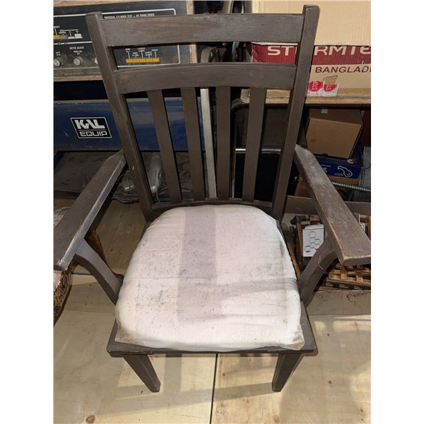 Wooden Armchair With Slatted Back and White Fabric Cushion
