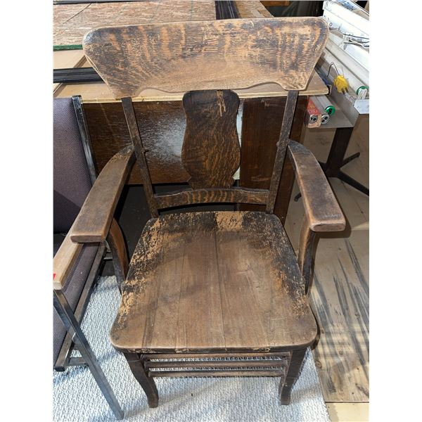 Oak Wooden Armchair with Decorative Backrest and Spindle Stretchers