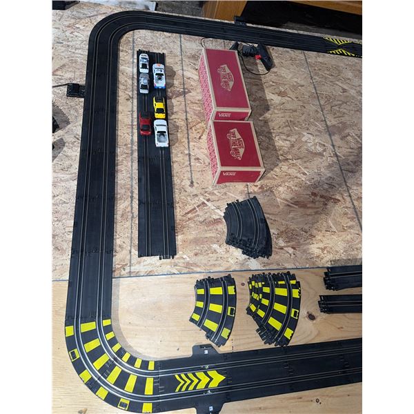 Electric Slot Car Track Set with 5 Cars, Power Supply, Track Pieces, Works Amazing