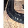 Image 7 : Electric Slot Car Track Set with 5 Cars, Power Supply, Track Pieces, Works Amazing