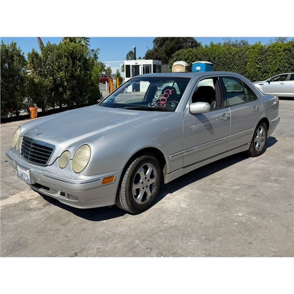 MERZ E320 2002 T-DONATION