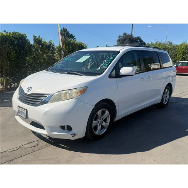 TOYT SIENNA 2011 T-DON - SMOG