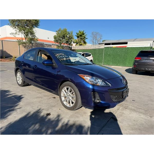 MAZD MAZDA3 2012 O/S TITLE 2 DAYS