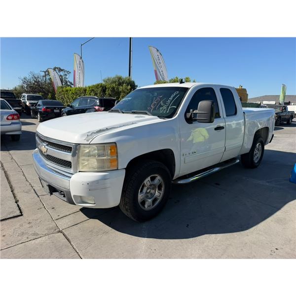 CHEV SILVERADO  2007 O/S TITLE 2 DAYS