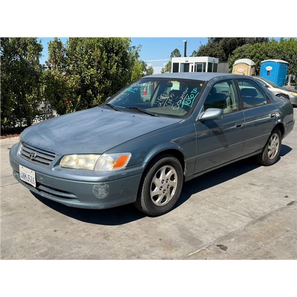 TOYT CAMRY  2000 T-DONATION