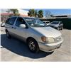 Image 2 : TOYT SIENNA 2002 T-DONATION