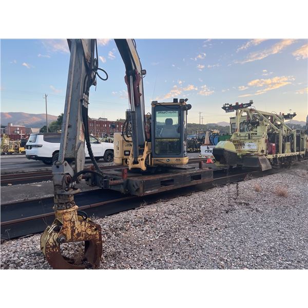 201102 JOHN DEER 85d