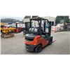 Image 3 : 2010 TOYOTA 25 02-8FG25 FORKLIFT ORANGE/GREY VIN 7F32-VA351