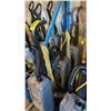 Image 3 : GROUP OF 3 TENNANT COMMERCIAL UPRIGHT VACUUM CLEANERS
