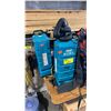 Image 1 : 3 TENNANT 3050 COMMERCIAL ELECTRIC BACKPACK VACUUMS *1 MISSING HOSE*