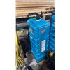 Image 2 : 3 TENNANT 3050 COMMERCIAL ELECTRIC BACKPACK VACUUMS *1 MISSING HOSE*