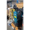 Image 4 : 3 TENNANT 3050 COMMERCIAL ELECTRIC BACKPACK VACUUMS *1 MISSING HOSE*