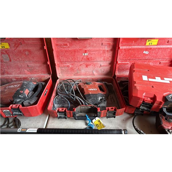 HILTI TE 50-AVR HEAVY DUTY ROTARY HAMMER IN HARD TRANSPORT CARRYING CASE