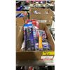 Image 1 : BOX OF ASSORTED HEAVY DUTY STAPLE GUNS & STAPLES