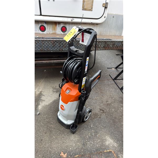 STIHL RE 30 PLUS MOBILE ELECTRIC CORDED PRESSURE WASHER WITH HOSE AND SPRAYER