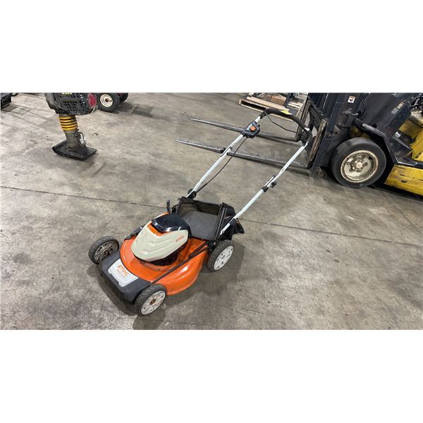 STIHL RMA 510V COMMERCIAL 36V SELF PROPELLED CORDLESS WALK BEHIND LAWN MOWER WITH BAG