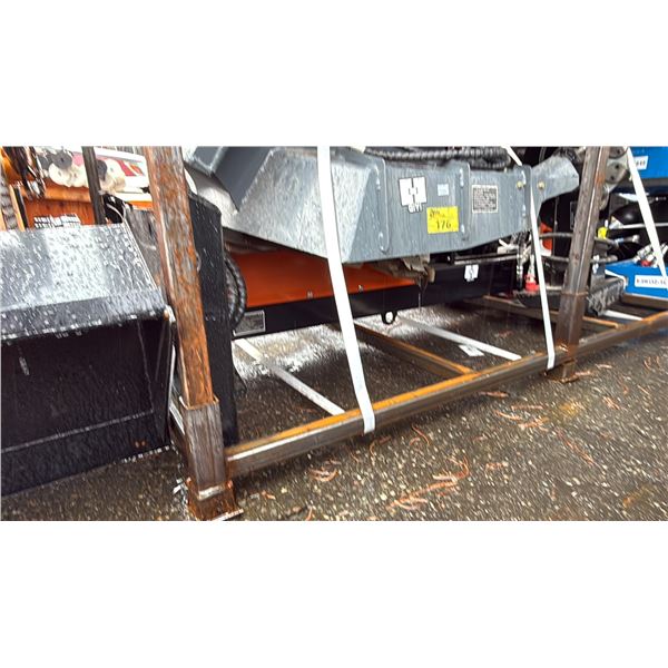 GIYI HLS82 HORIZONTAL HYDRAULIC LOG SPLITTER SKID STEER ATTACHMENT