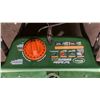 Image 4 : SCOTTS TURF BUILDER EDGEGUARD DLX BROADCAST SPREADER