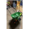 Image 1 : SCOTTS TURF BUILDER EDGEGUARD DLX BROADCAST SPREADER