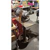 Image 3 : 8" BENCH GRINDER ON METAL STAND